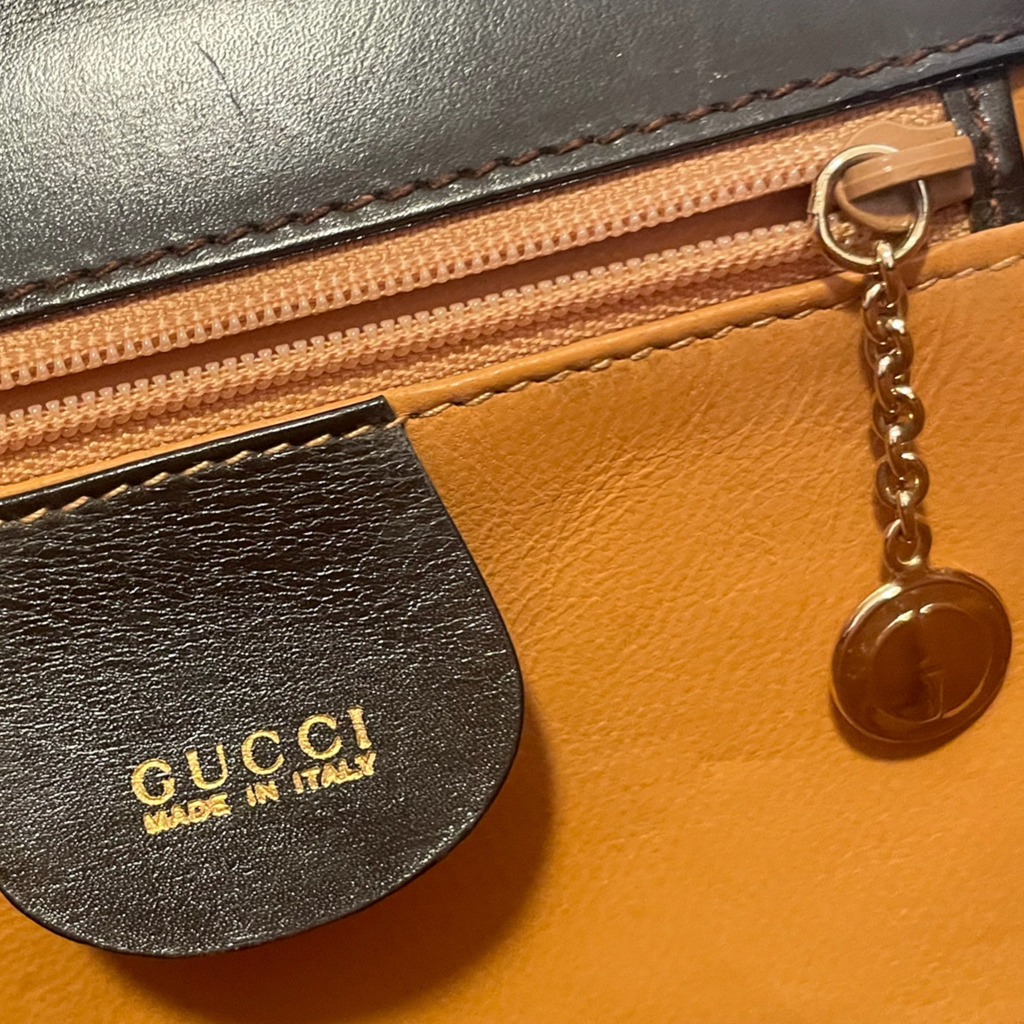 GUCCI Lady Lock Leather 2-Way Vintage Handbag