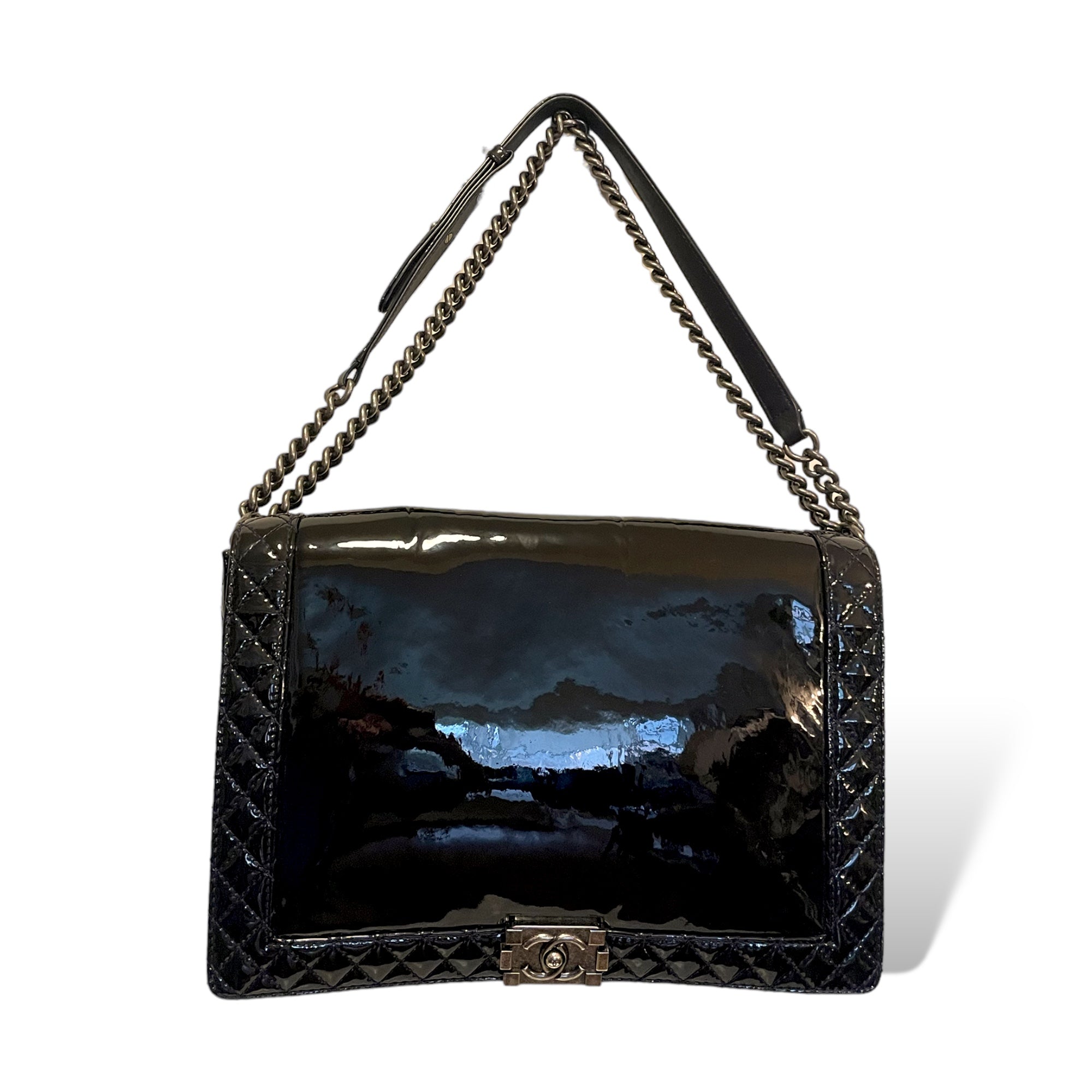 CHANEL Reverso Boy Flap Bag Patent Large in Midnight Blue