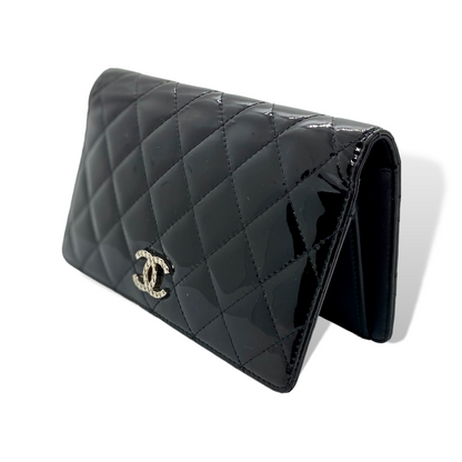 Chanel CC Yen Wallet in Quilted Patent Leather - photo 9 of 11