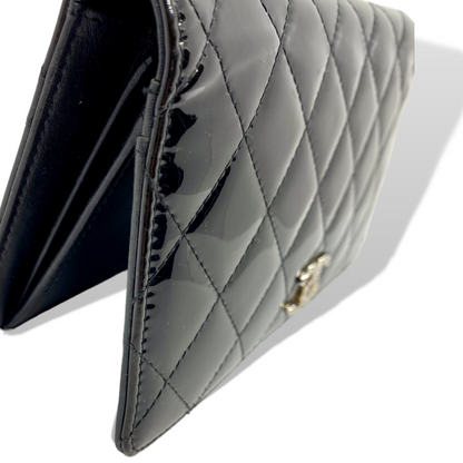 Chanel CC Yen Wallet in Quilted Patent Leather - photo 3 of 11