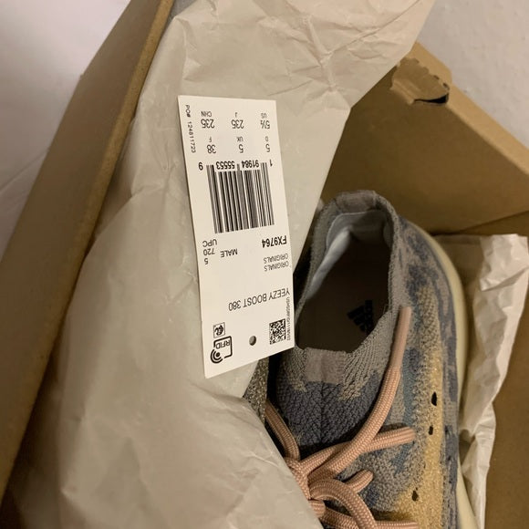 Yeezy Mist 380’s Size 5.5