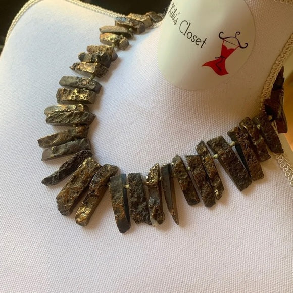Gold Agate Statement Necklace