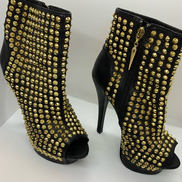 Vintage Rock & Republic Gold Stud/Black Ankle Boot