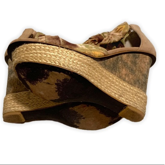 RACHEL Rachel Roy Wedges Size: 7.5