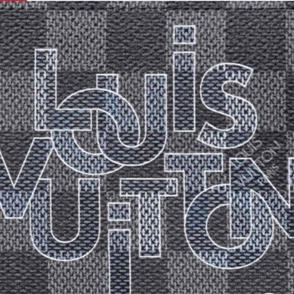 Men’s Louis Vuitton Limited Edition Wallet