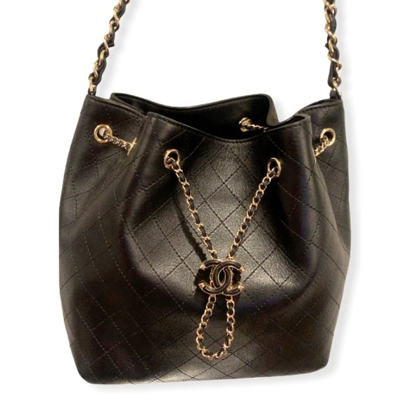 CHANEL Calfskin Stitched Drawstring Bag (Black)