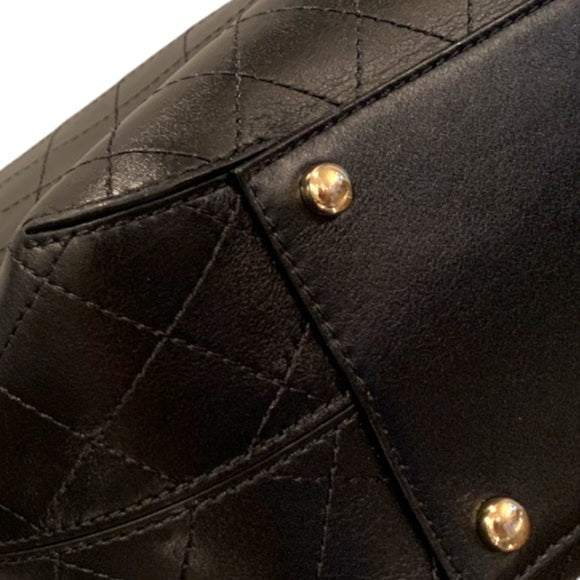 CHANEL Calfskin Stitched Drawstring Bag (Black)