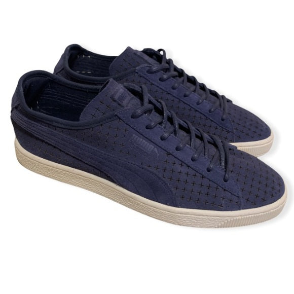 Men’s Perforated Suede Puma Low Top Sneakers (11.5)