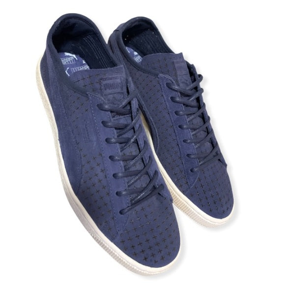 Men’s Perforated Suede Puma Low Top Sneakers (11.5)