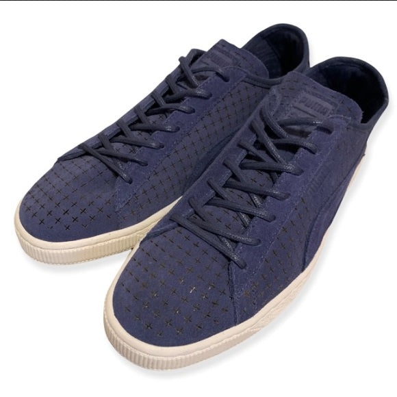 Men’s Perforated Suede Puma Low Top Sneakers (11.5)