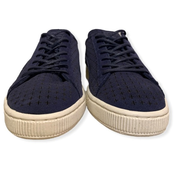 Men’s Perforated Suede Puma Low Top Sneakers (11.5)