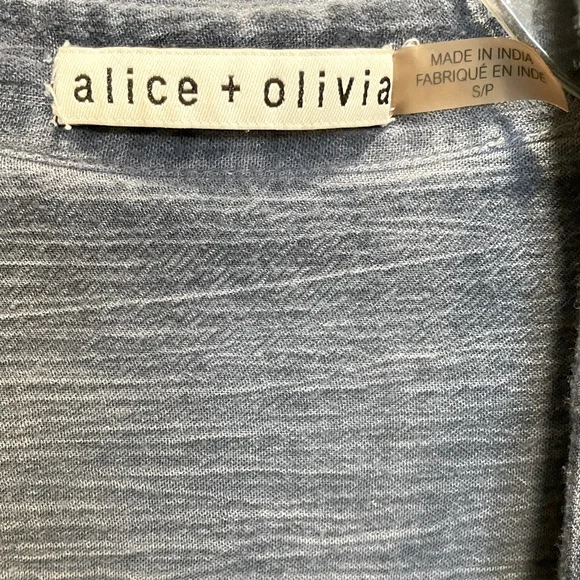ALICE + OLIVIA Mid-Rise Straight Leg Jeans Size: US 24