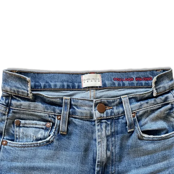 ALICE + OLIVIA Mid-Rise Straight Leg Jeans Size: US 24